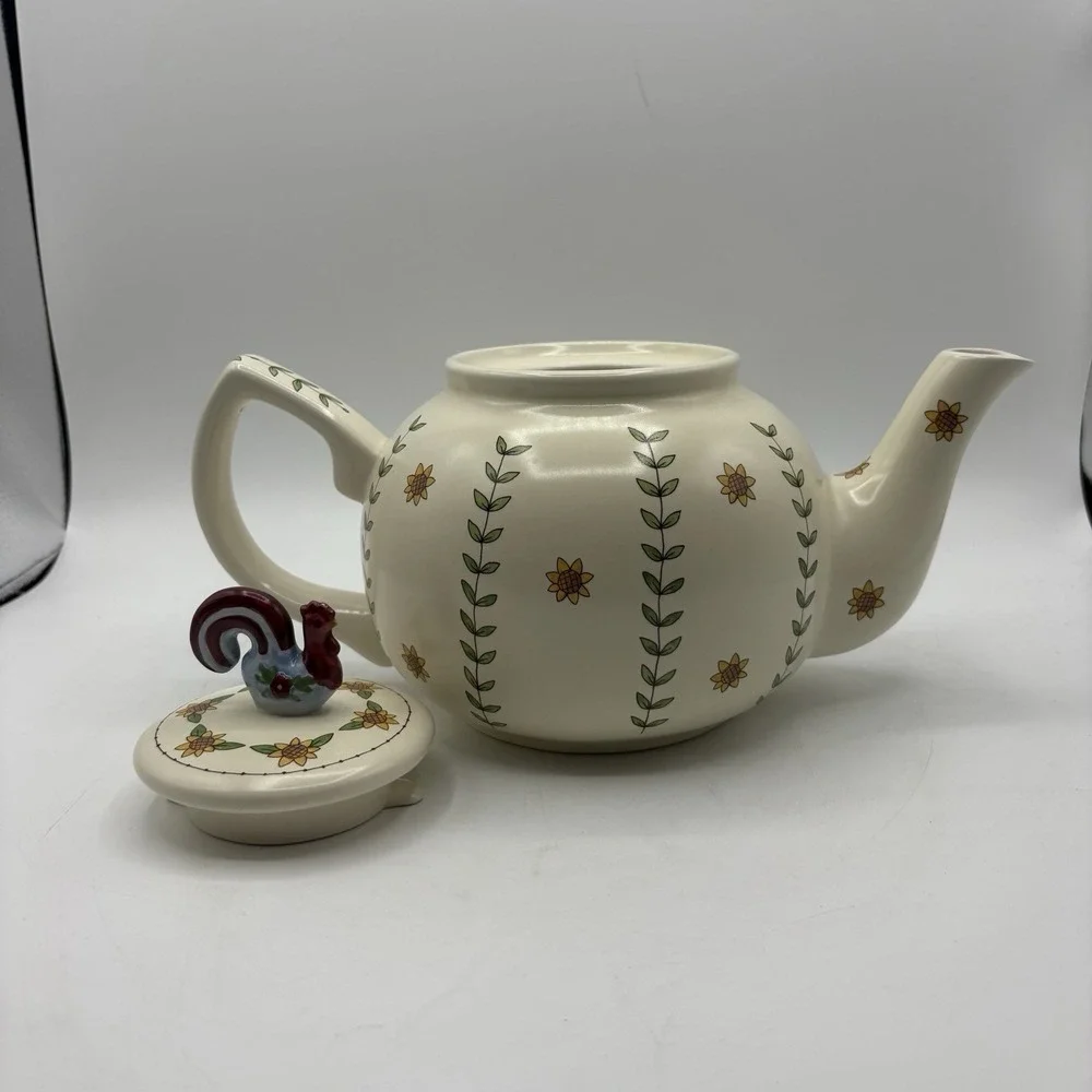 Vintage Y2K‎ Teapot & Sugar Bowl w/ Rooster Decoration Country Style Farmhouse